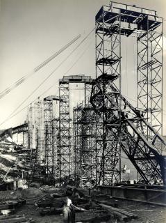 Ruth Hallensleben - Brückenbau. Wiederherstellung des Geultal Viadukts durch die Dortmunder Union Brückenbau AG