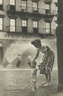 Ruth Orkin - Horatio + Washington Sts., Mother And Baby In Gutter