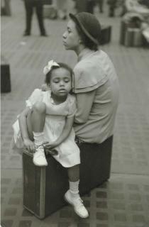Ruth Orkin - Mother and Daughter, Penn Station, c. 1947-1948
