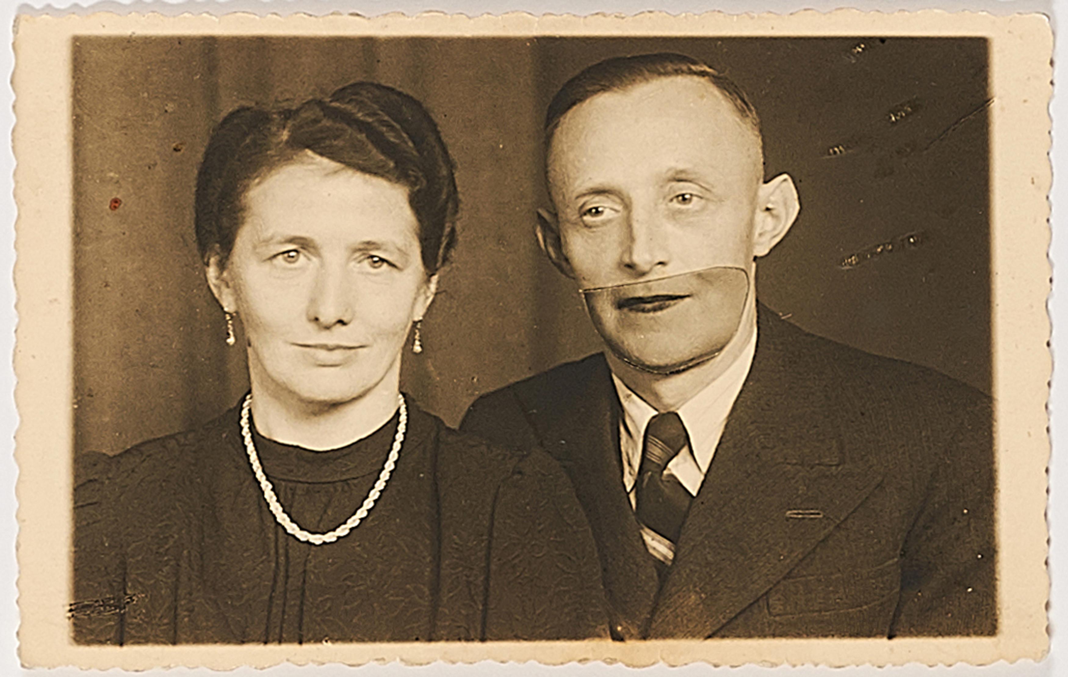 Sabrina Jung - Masken #9 Esther & Innozenz.