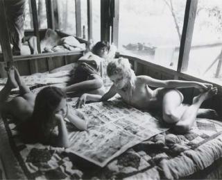 Sally Mann - Sunday Funnies, 1991