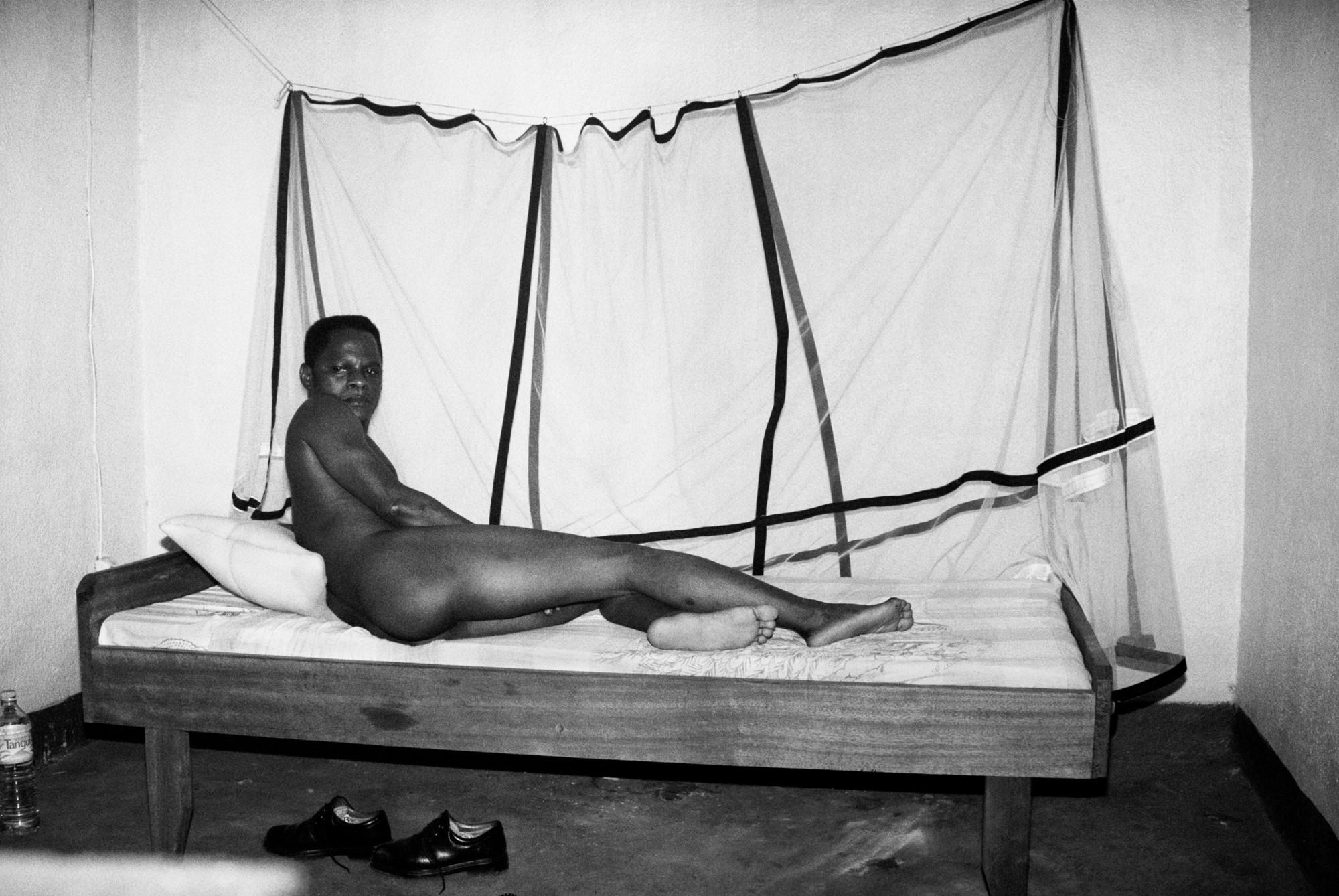 Samuel Fosso - Mémoire d\'un ami, 2000