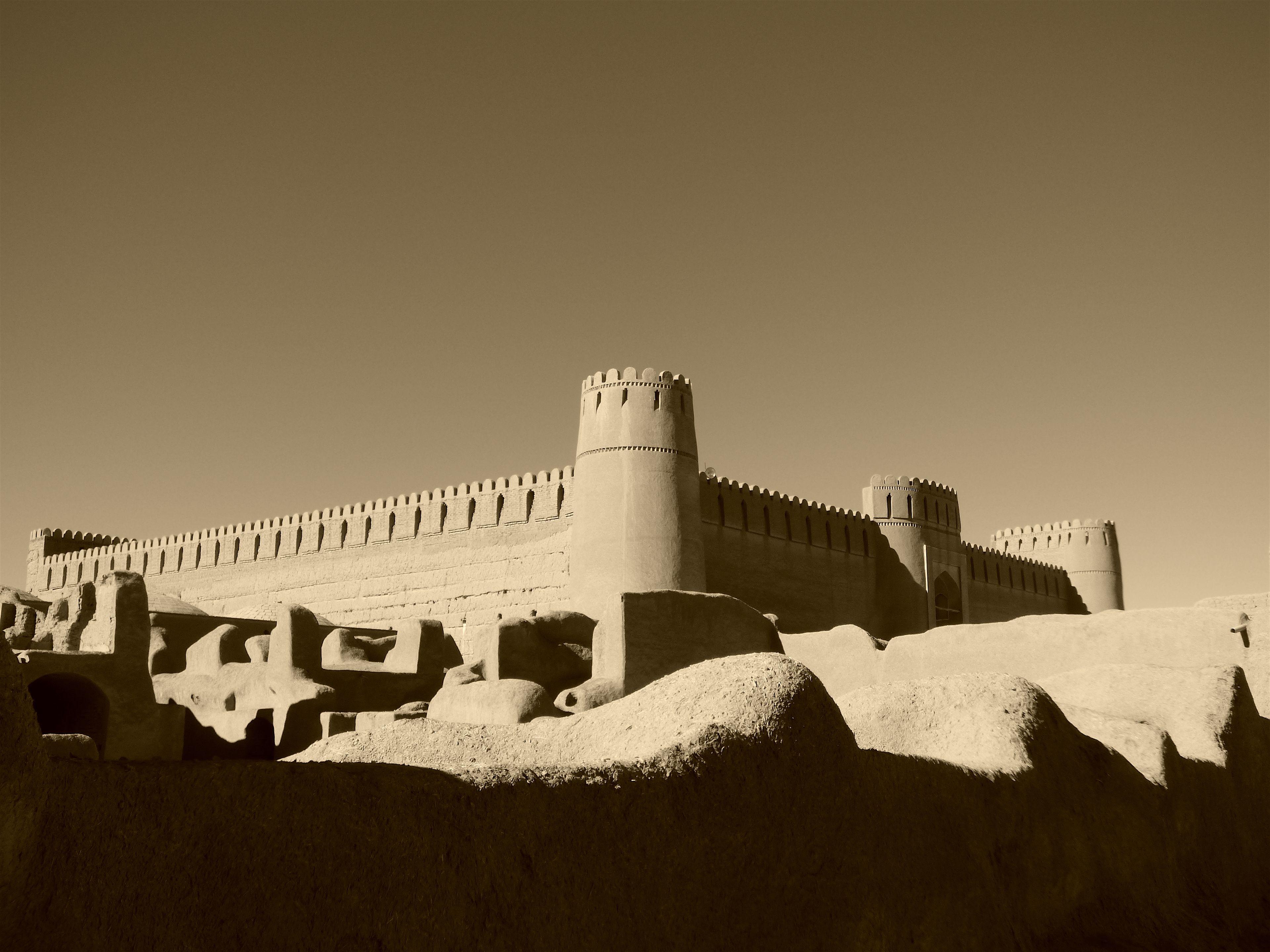 Saqi - Arg-E Rayen IV (from the Shadows and Dust Series)