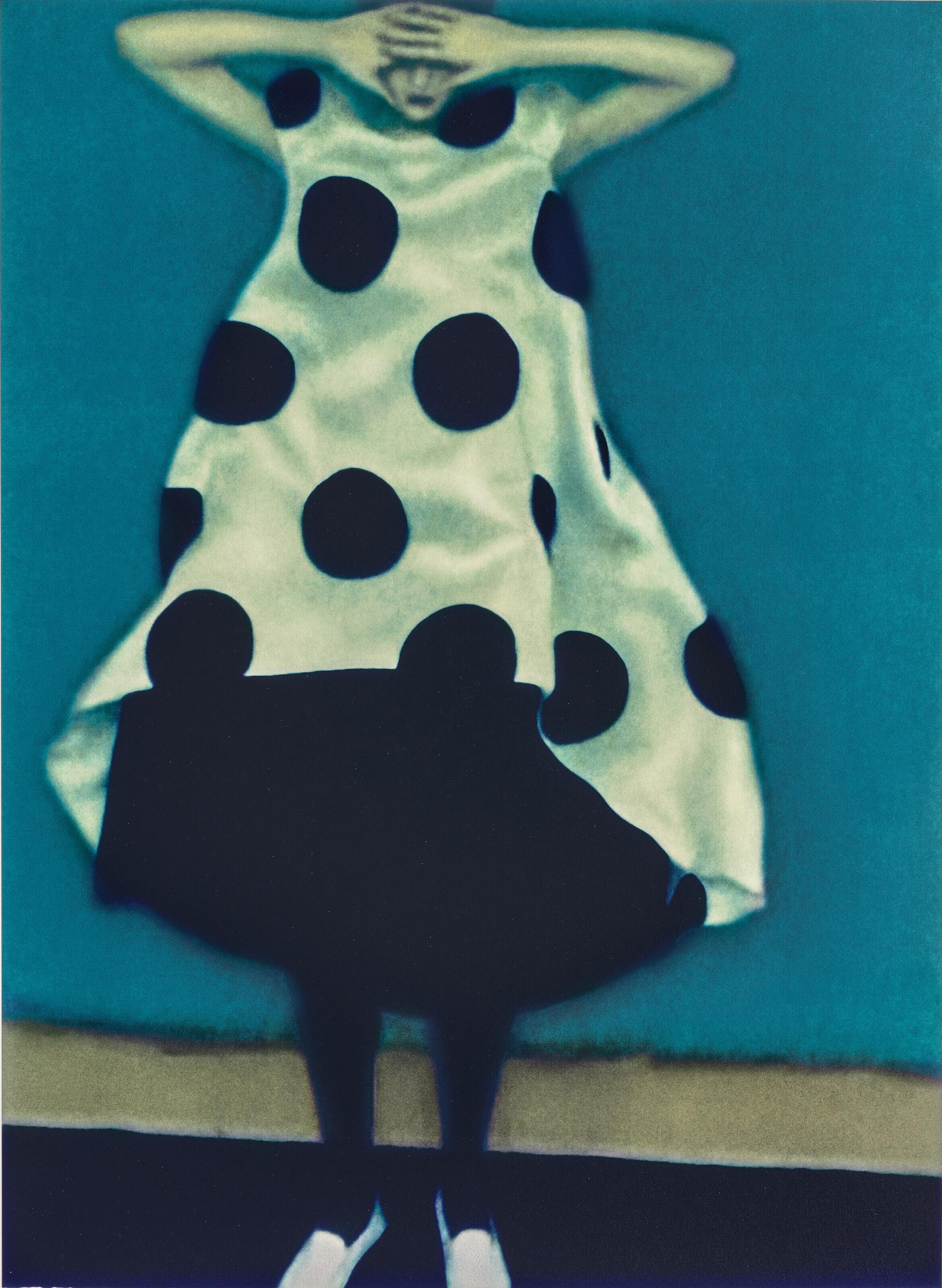 Sarah Moon - La robe à pois, 1996