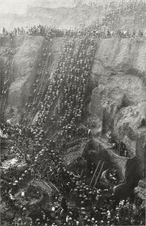 Sebastião Salgado - Brasil (Serra Pelada goldmine)