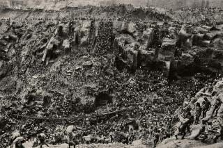 Sebastião Salgado - Cast of Thousands, Serra Pelada, Brazil