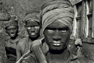 Sebastião Salgado - Coal Mining, Dhanbad, India