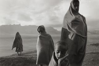 Sebastião Salgado - \'Ethiopie\' (Refugees in the Korem Camp)