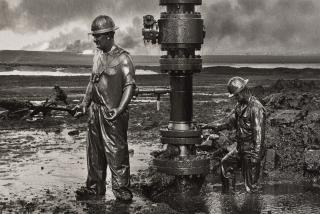 Sebastião Salgado - Greater Burhan Oil Field, Kuwait, 1991