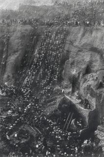 Sebastião Salgado - Sierra Pelada, Brazil, 1986