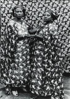 Seydou Keïta - Bamako (two females holding hands), 1954