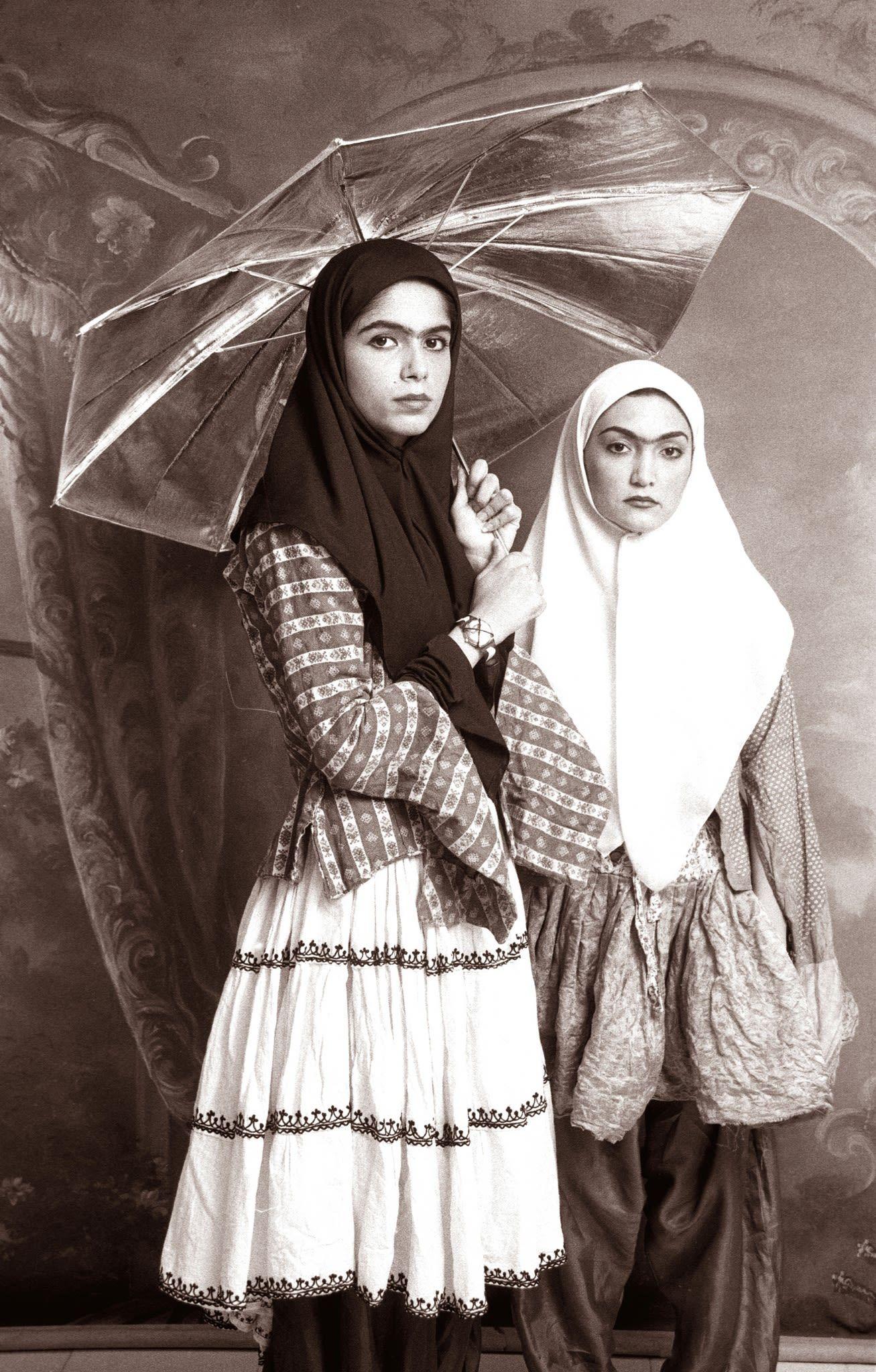 Shadi Ghadirian - Qajar 26