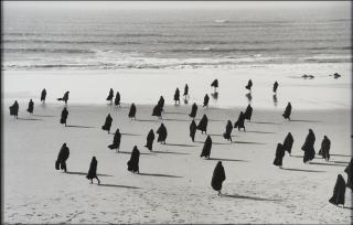 Shirin Neshat - As Yet Untitled (Women on Beach), 1999