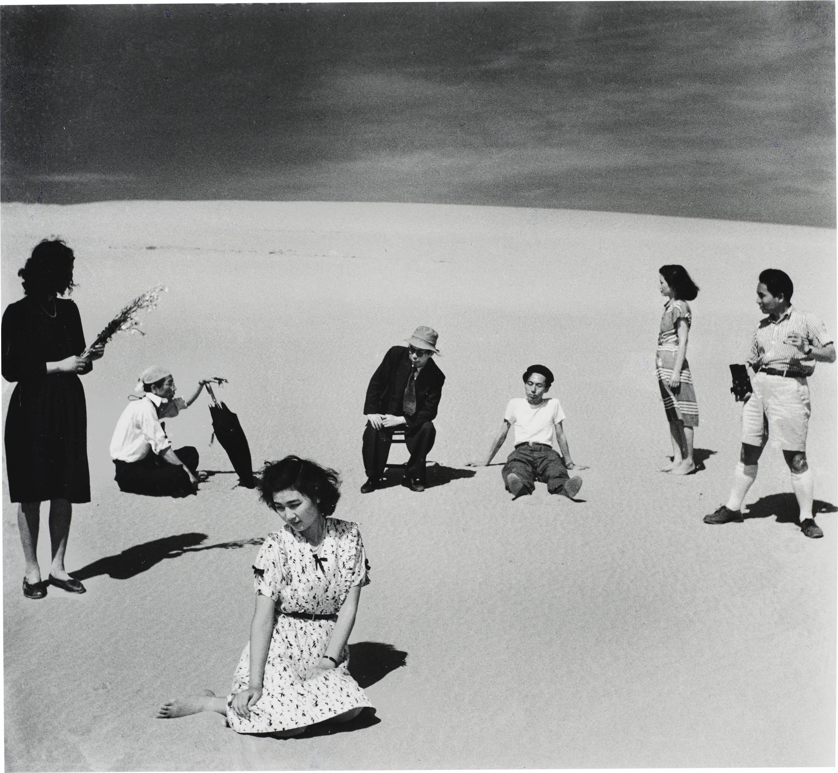 Shoji Ueda - Ken Domon and Models, from \'Dunes\', 1949