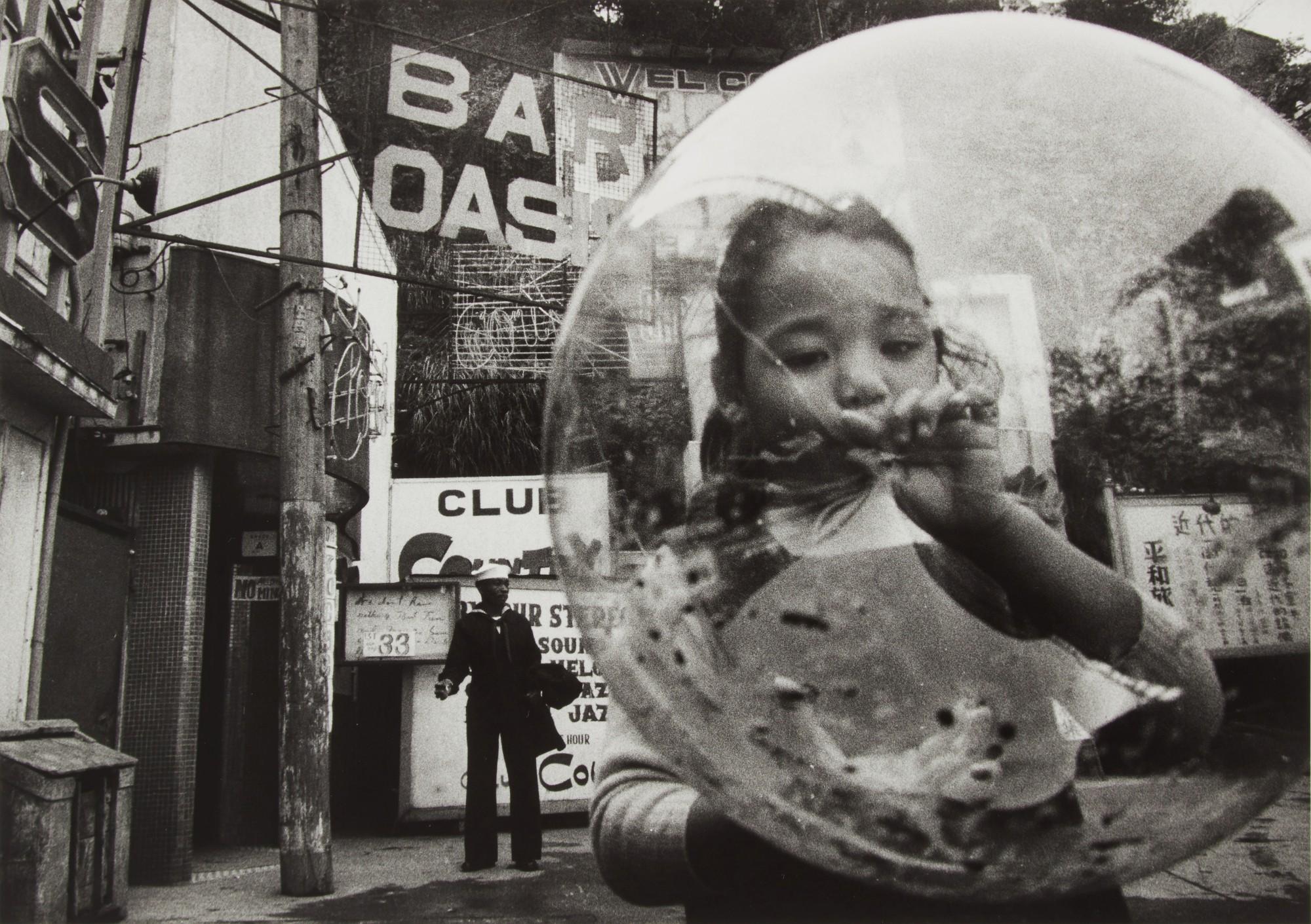 Shomei Tomatsu - Untitled (from \'Chewing Gum and Chocolates, Yokosuka\')