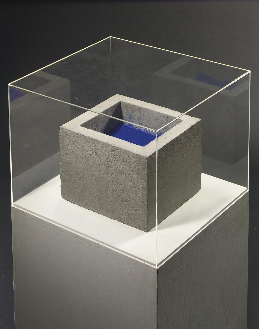 Sigurdur Gudmundsson - Gevangen blauw - Captured blue