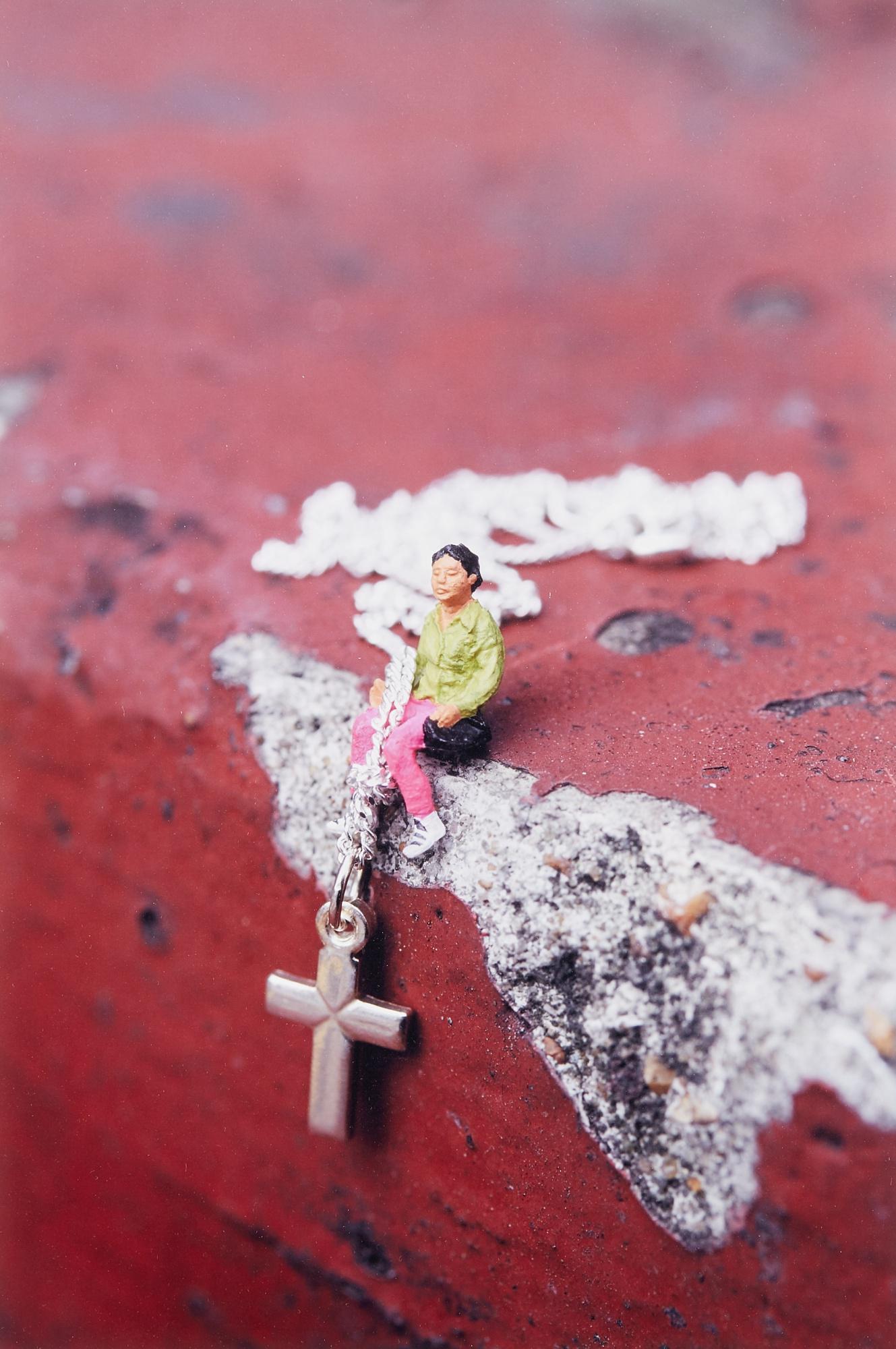 Slinkachu - Lost, 2011
