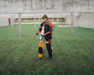 Sophie Calle - Prenez Soins De Vous. Tireuse A La Carabine, Sandy Morin (Rifle Shooter, Sandy Morin)