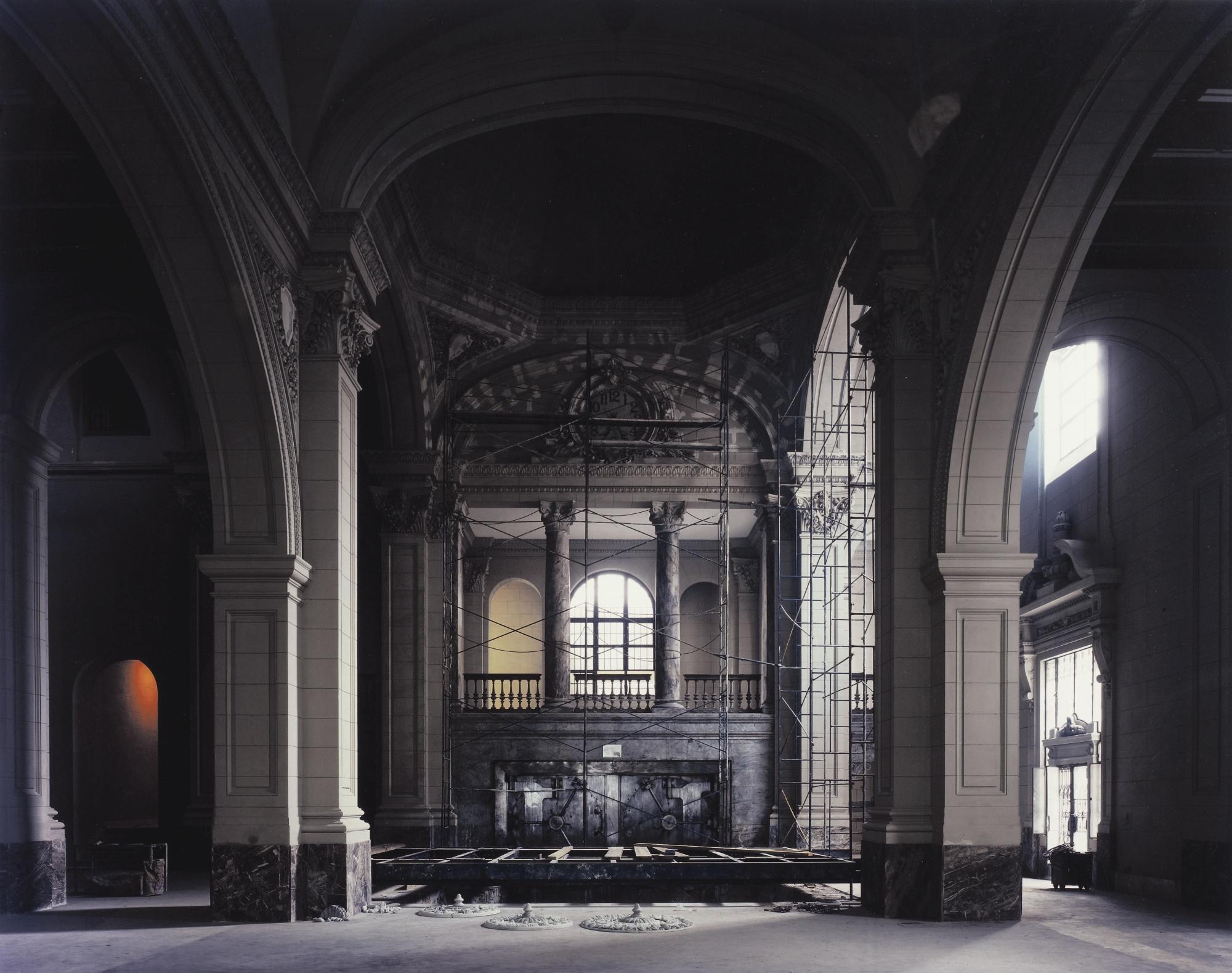 Stan Douglas - La Casa De La Moneda/ Concert Hall, Habana Vieja\', 2004