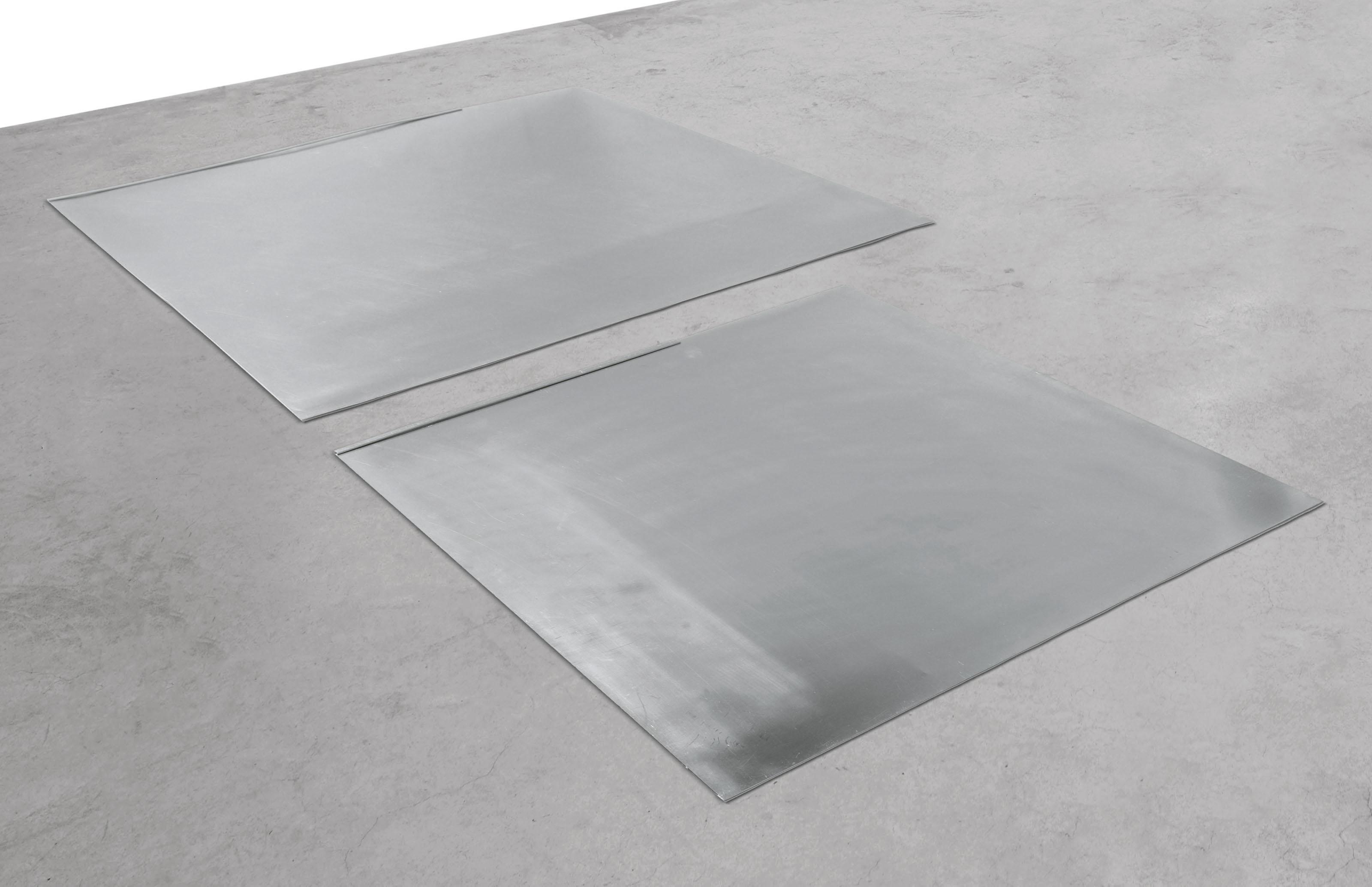 Stanley Brouwn - 1 Ell On 1 X 1 Step 1 Step On 1 X 1 M