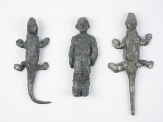 Stephan Balkenhol - Two Lizards and a Man (für Parkett 36).