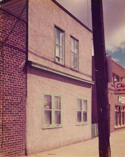 Stephen Shore - \'Dewdney Street Ave., Regina, Saskatchewan\', 17 August 1974