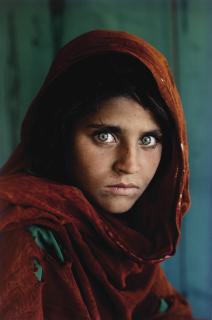 Steve Mccurry - Sharbat Gula, Afghan Girl, Pakistan\'