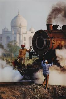 Steve Mccurry - Taj And Train