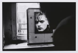 Sven Marquardt - Junge am Spiegel.