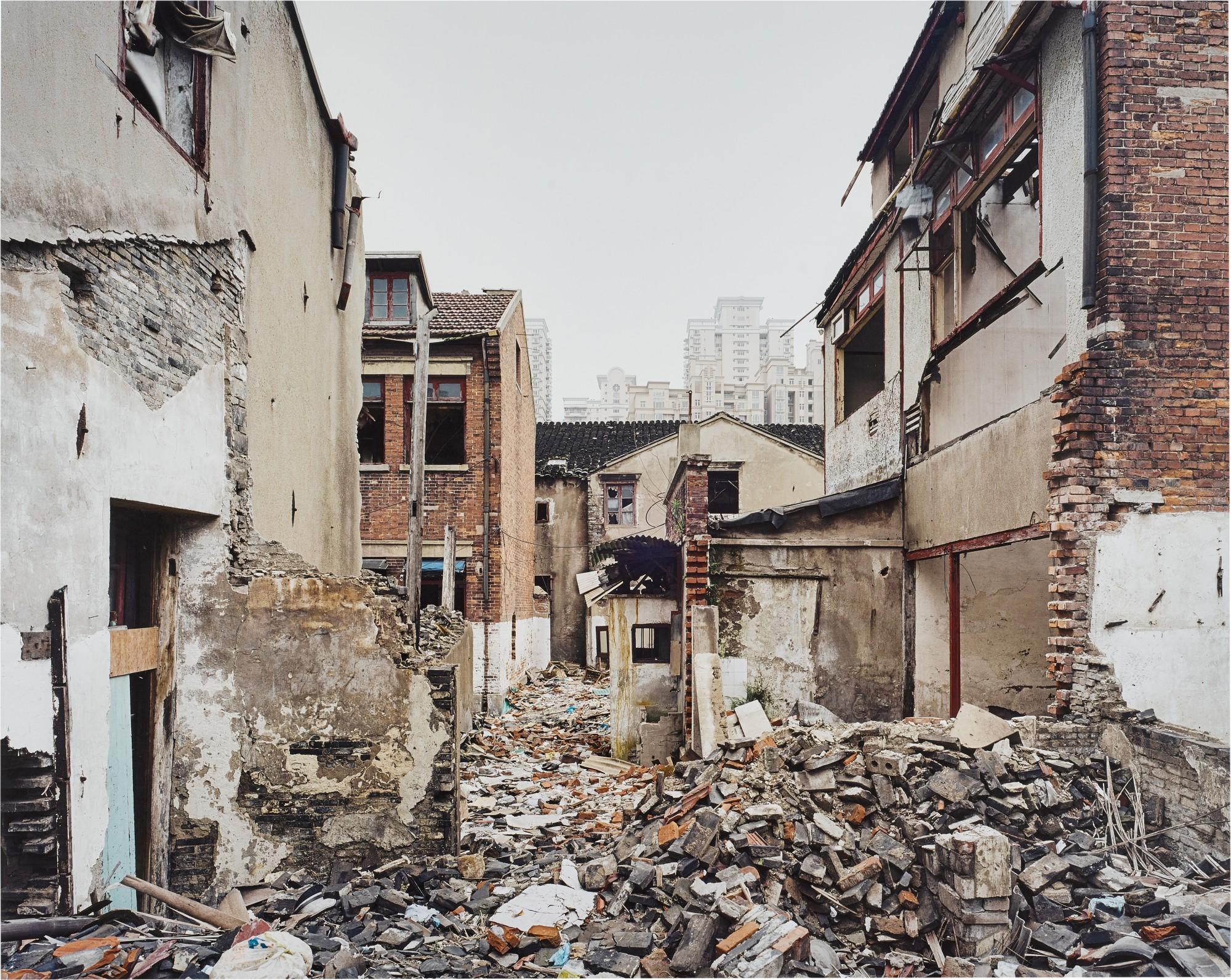 Sze Tsung Leong - Chentuanqiao Sanshiliu Long II, Nan Shi, Huangpu District, Shangai, 2005