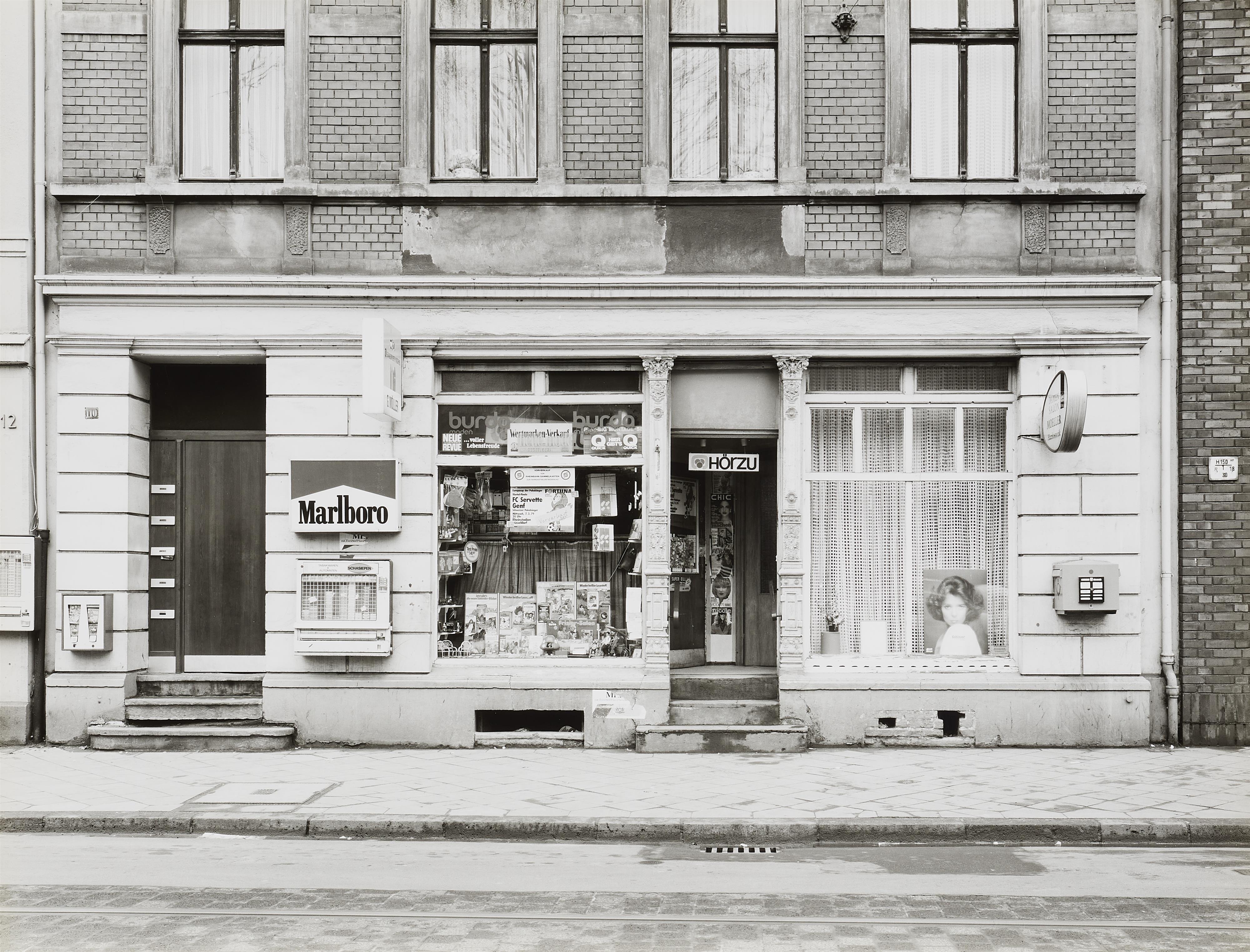 Tata Ronkholz - Heyestrasse 110, Düsseldorf-Gerresheim