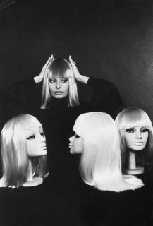 Tazio Secchiaroli - Sophia Loren e le parrucche 1970