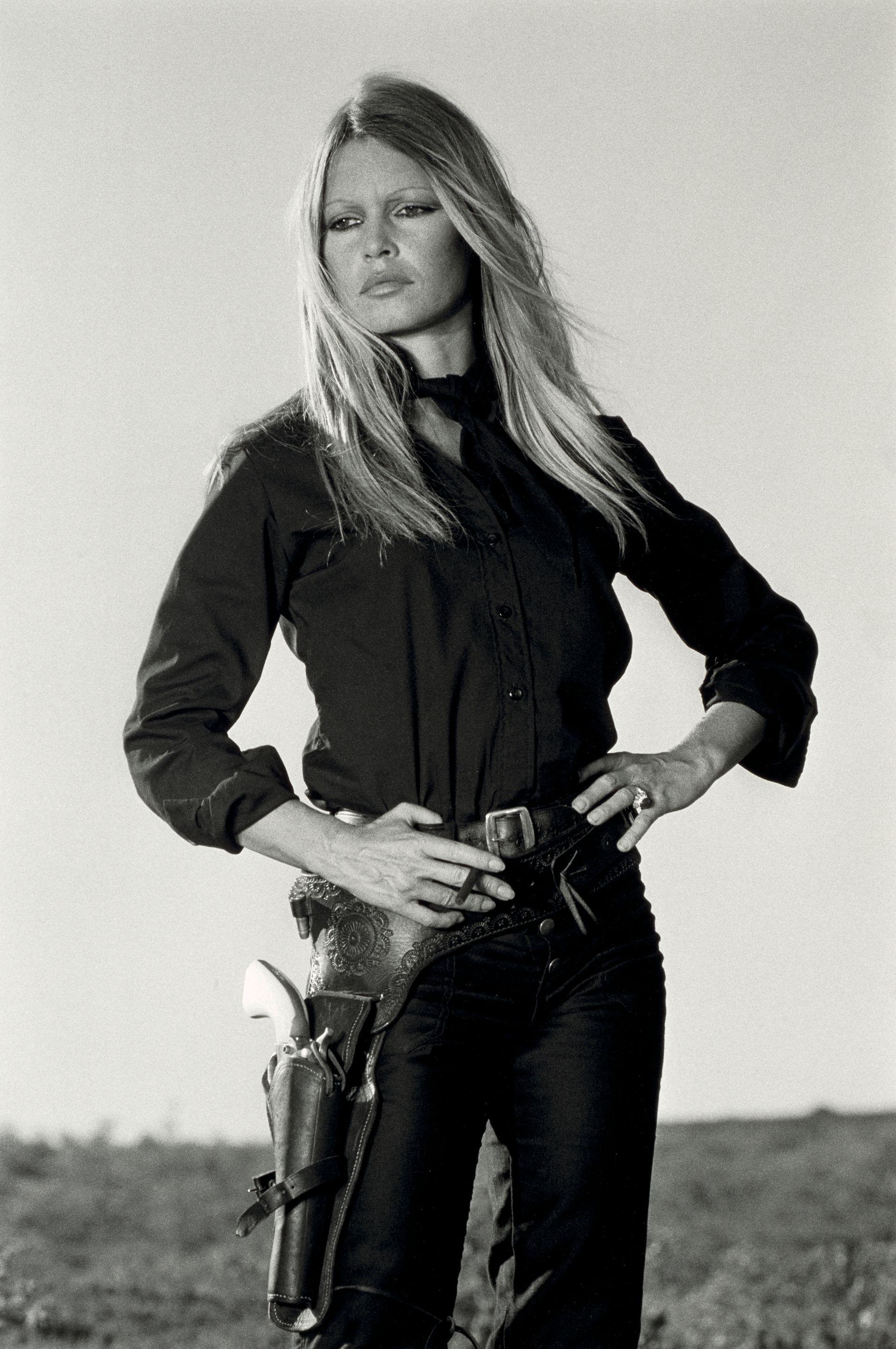 Terry O\'Neill - Brigitte Bardot on the Set of \'Les Petroleuses,\' Spain