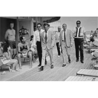 Terry O\'Neill - Frank Sinatra And Bodyguards, Miami Beach, 1968