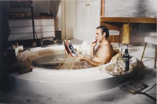 Terry O\'Neill - Sean Connery In The Bath, Las Vegas, 1971