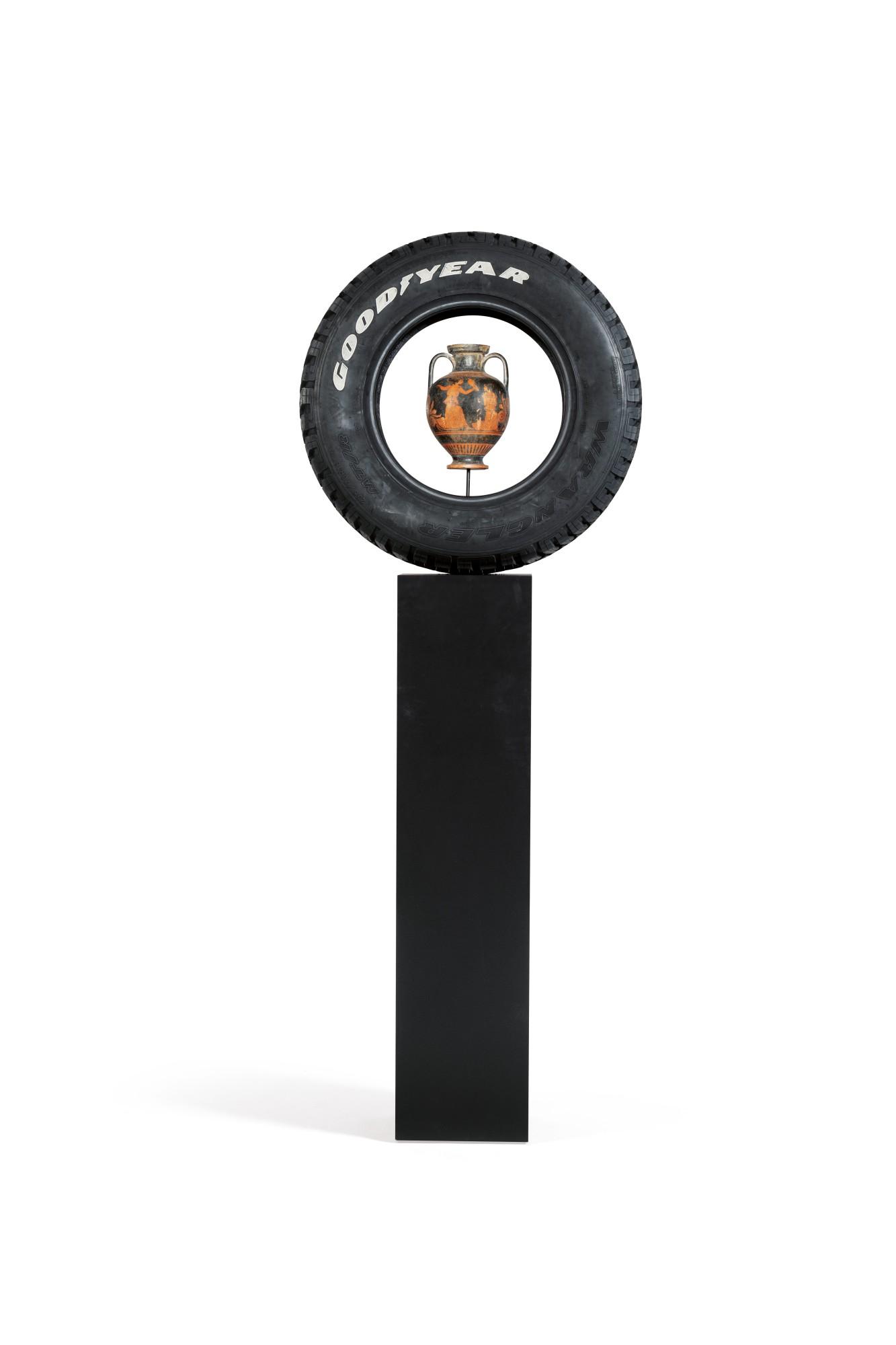 Théo Mercier - Memento Mori (Vase Grec)