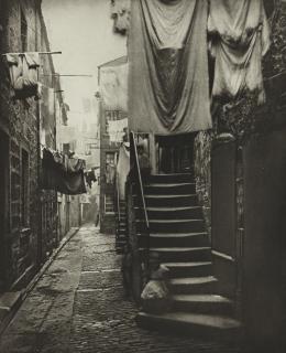 Thomas Annan - \'Old Closes And Streets: A Series Of Photogravures 1868-1899\'