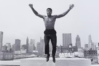 Thomas Höpker - Muhammad Ali (Ali jumping), Chicago