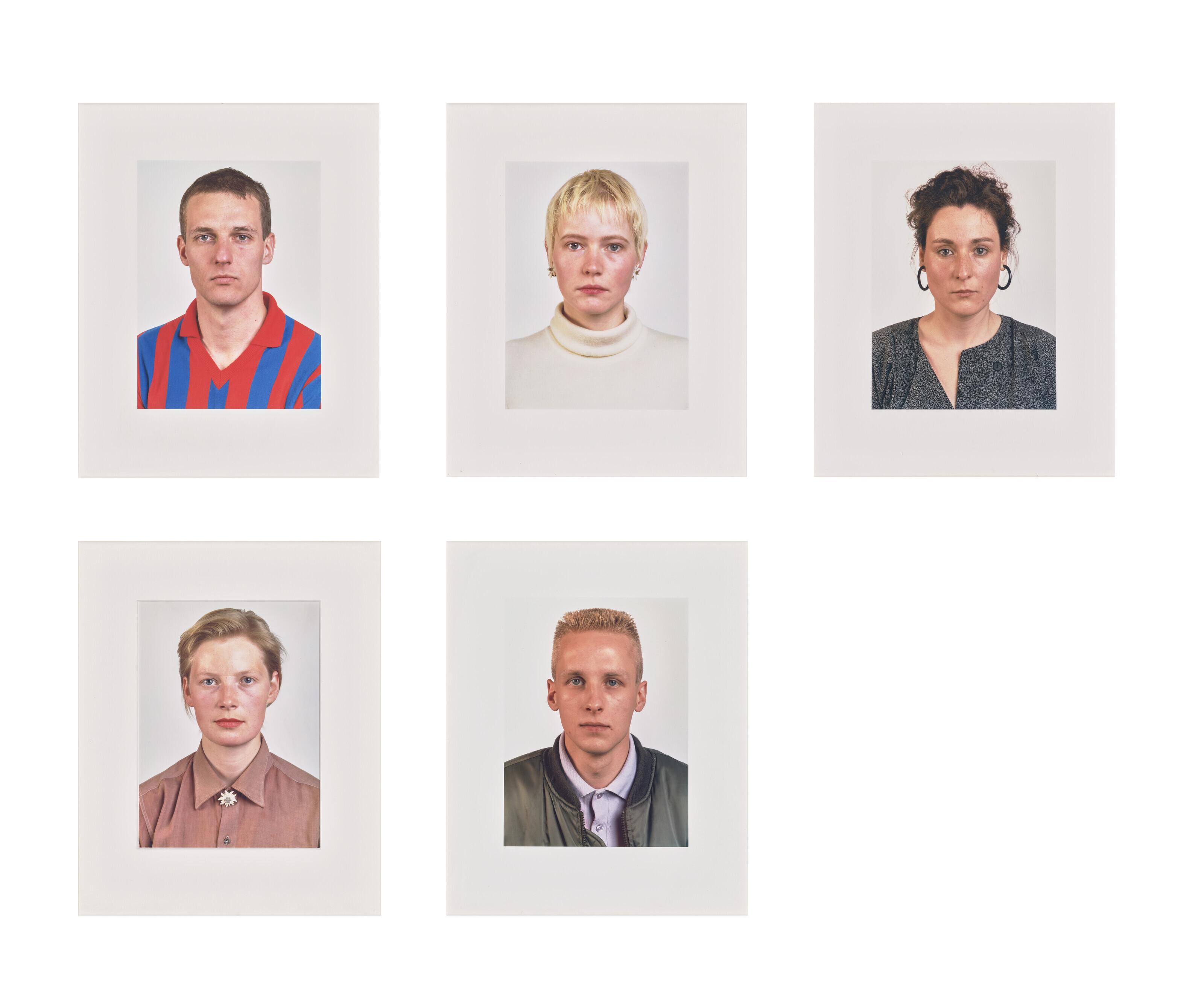 Thomas Ruff - 5 Portraits (Karin Kneffel, J. Röing, A. Kachold, Peter Maertin, Pia Stadtbaümer)