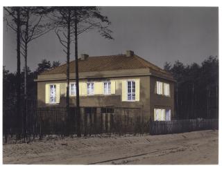 Thomas Ruff - h.p.b. 01, 2000