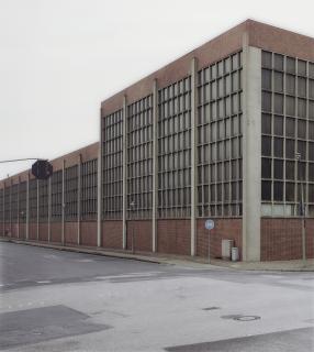 Thomas Ruff - Haus Nr. 6 Ii