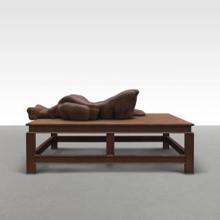 Thomas Schütte - Stahlfrau No. 8