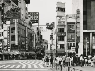 Thomas Struth - In Front Of Shinju-Ku Station