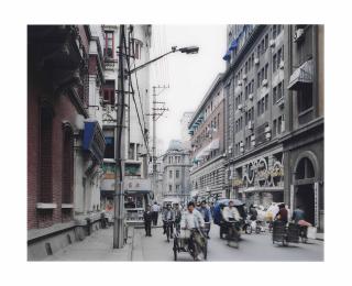 Thomas Struth - Sichuan Zhong Lu, Shanghai, 1996