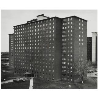 Thomas Struth - South Lake Street Apartments Iv, Chicago