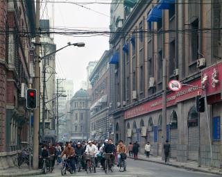 Thomas Struth - Unconscious Places: Sichuan Zhong Lu 2, Shanghai 1997