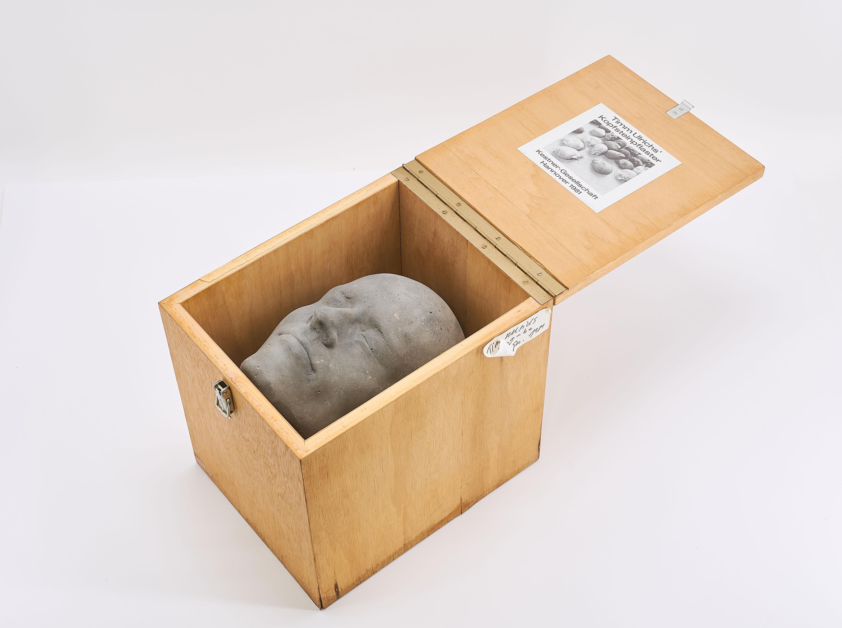 Timm Ulrichs - Aus: Kopf-Stein-Pflaster.