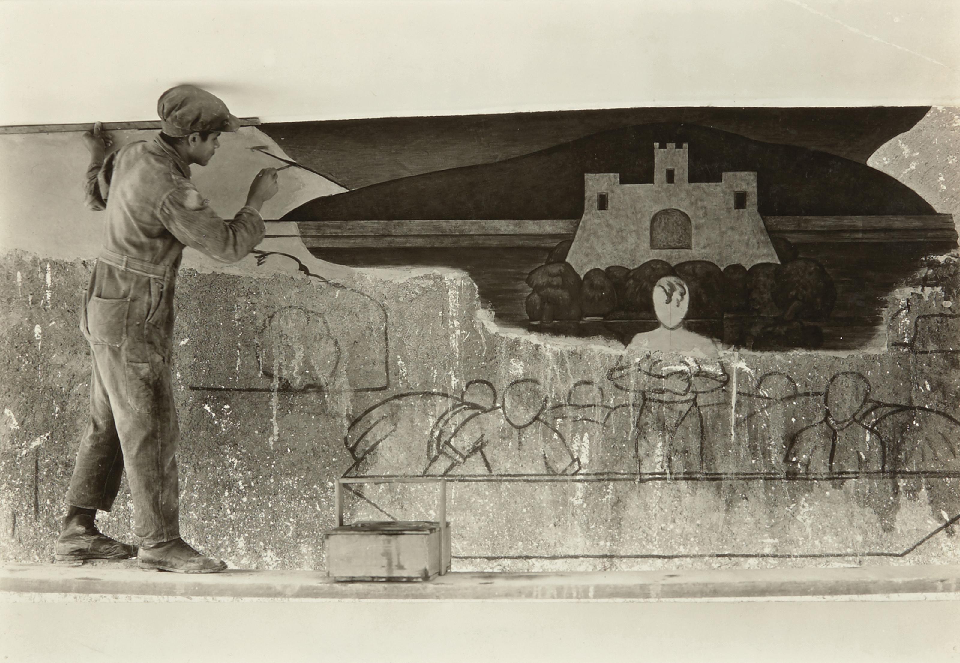 Tina Modotti - Pacheco Painting a Mural, 1927