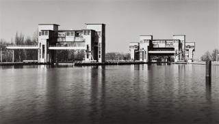 Tomas Riehle - Doppelschleuse Kembs. Schleuse/E-Werk Gambsheim