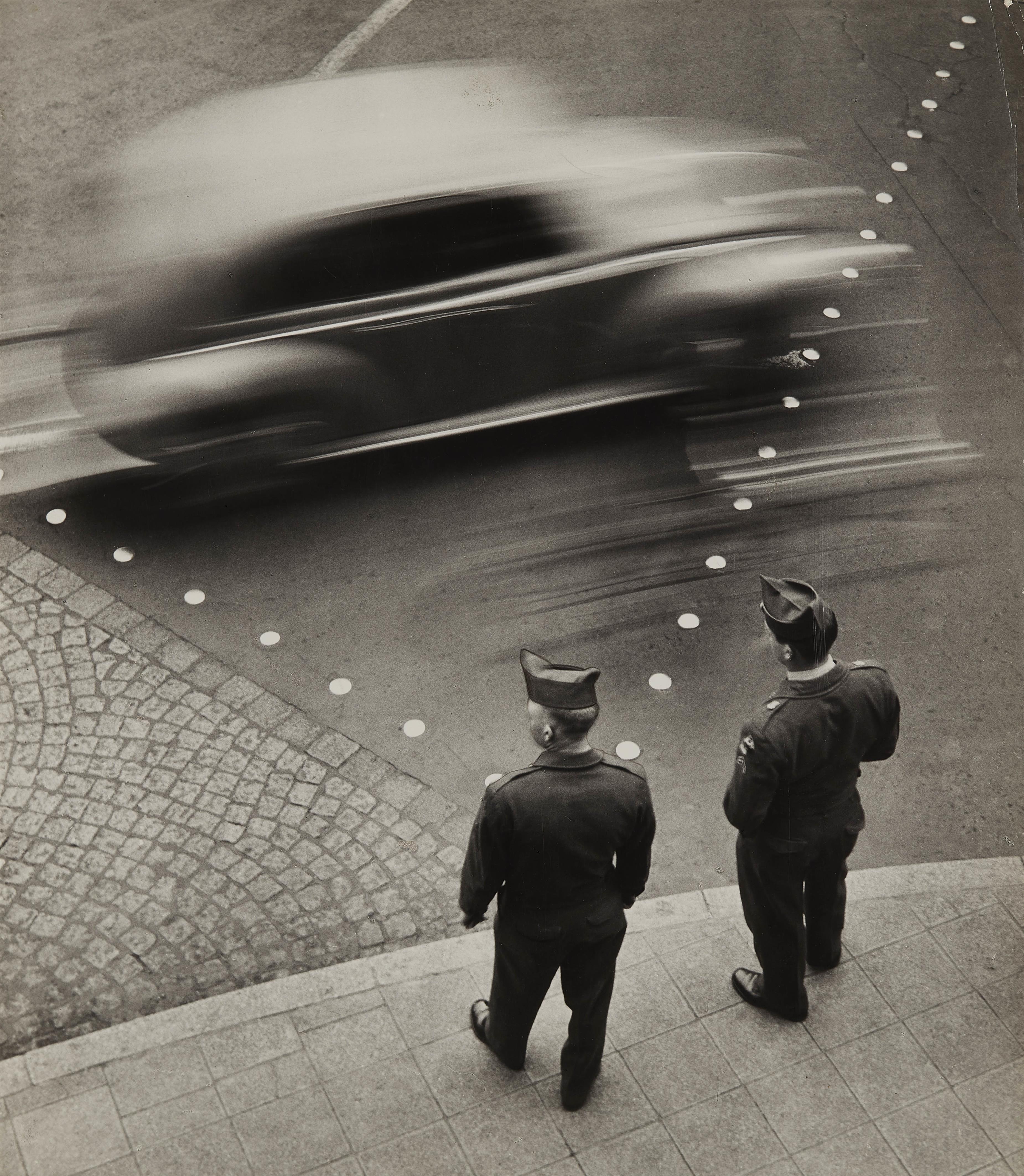 Toni Schneiders - Straßenecke in Frankfurt